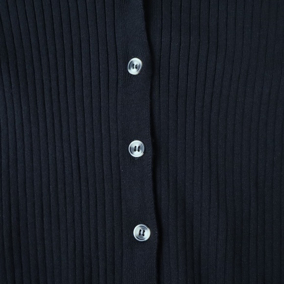 Forever 21 Ribbed Black Button Down Top NWOT - Picture 4 of 6